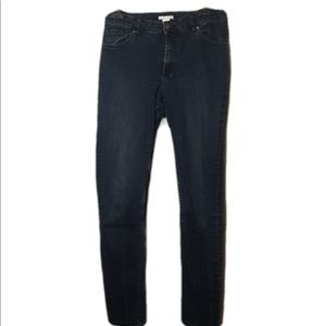 H&M: Skinny Jeans in Dark Blue